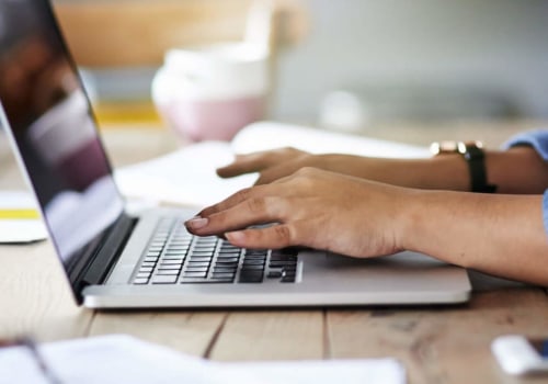 Is it good to have both 401k and roth ira?